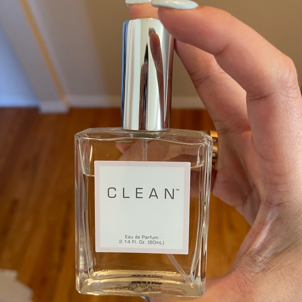 Clean Perfume